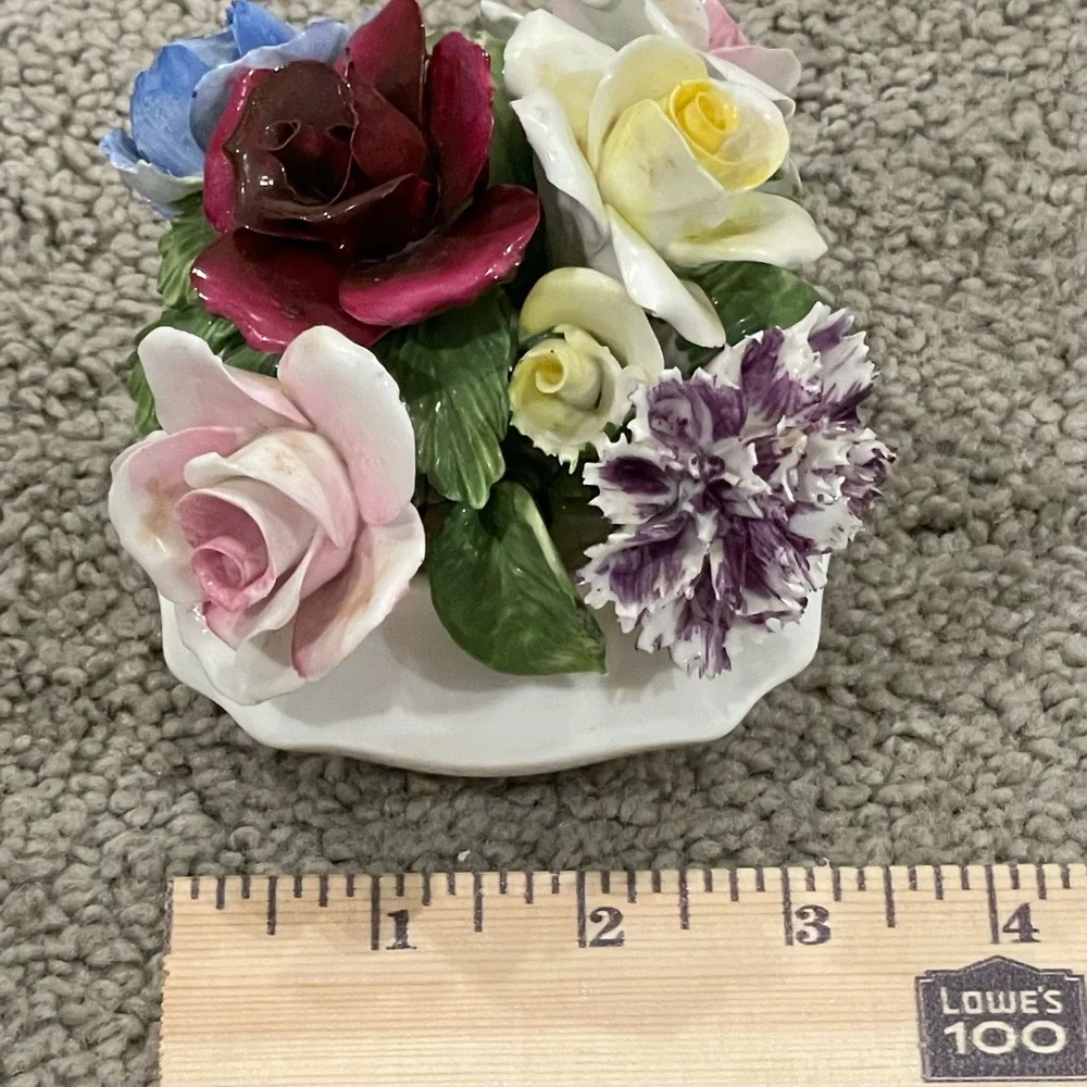 Hand Made Hand Painted‎ Radnor Bone China Floral Porcelain Bouquet - Multicolor